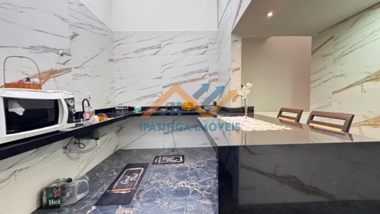 Imagem Casa triplex à venda no bairro Cidade Nova