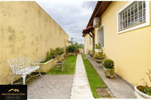 Imagem Casa à venda, com 3 Dormitórios ( 1 Suíte) com 2 Vagas de Garagem - Vila Ipojuca - São Paulo/SP