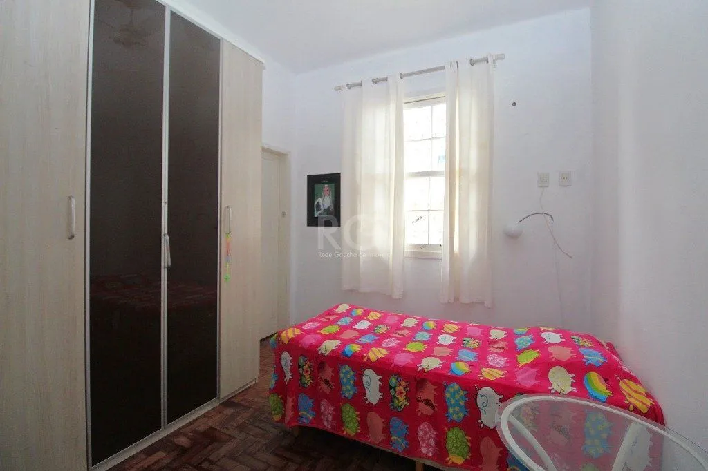Imagem Casa para Venda - 264m², 3 dormitórios, 2 vagas - Santa Tereza