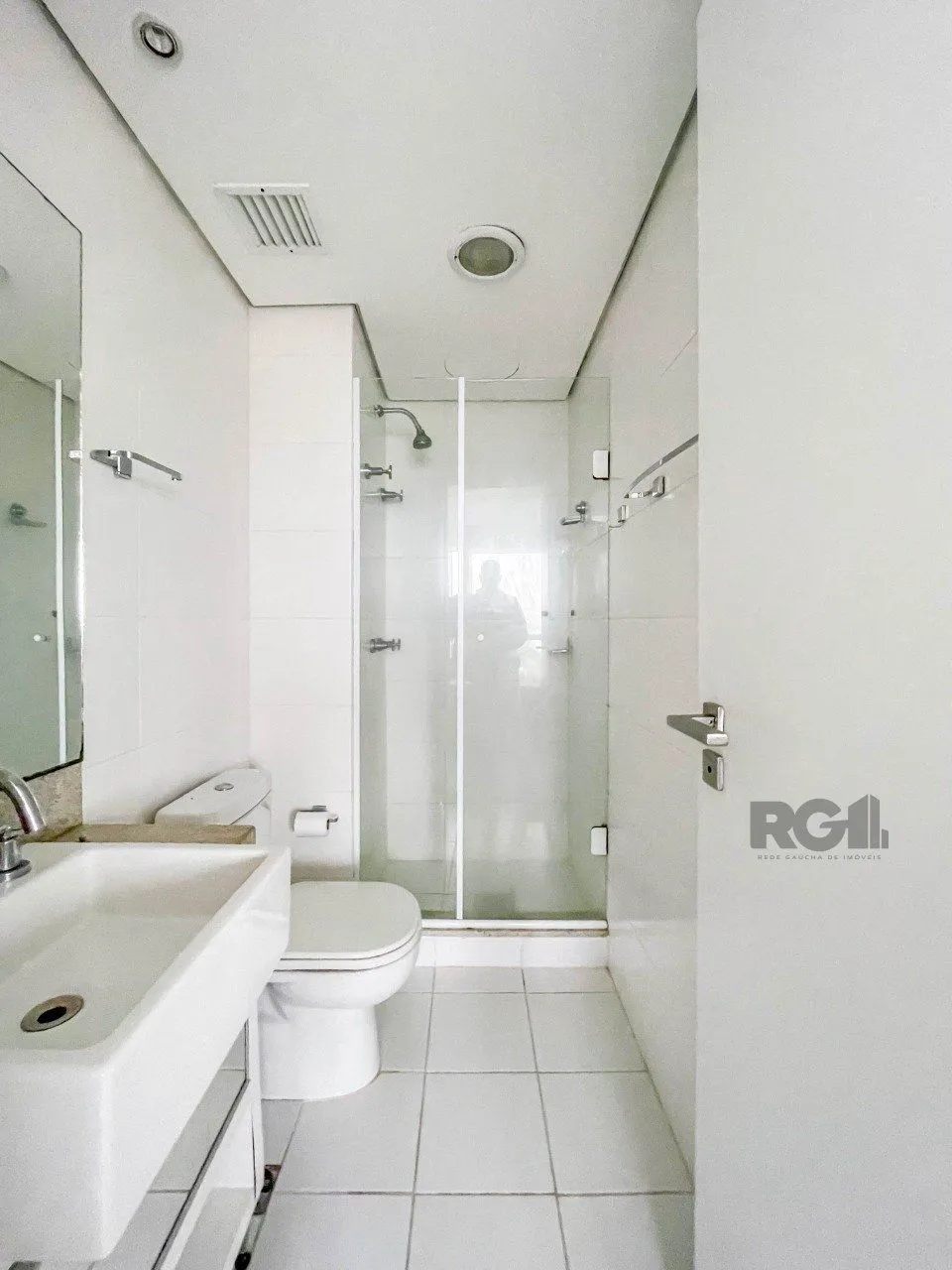 Imagem APARTAMENTO DE 38M² COM 1 DORMITÓRIO E 1 VAGA - BAIRRO PRAIA DE BELAS
