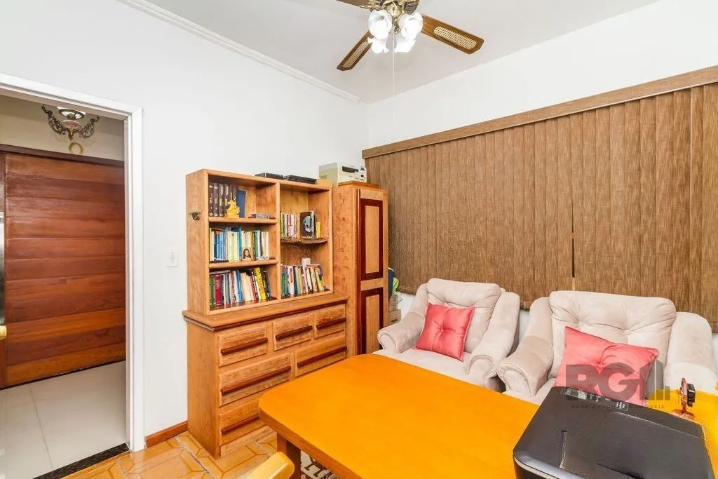 Imagem Casa 4 dormitórios no bairro Espírito Santo