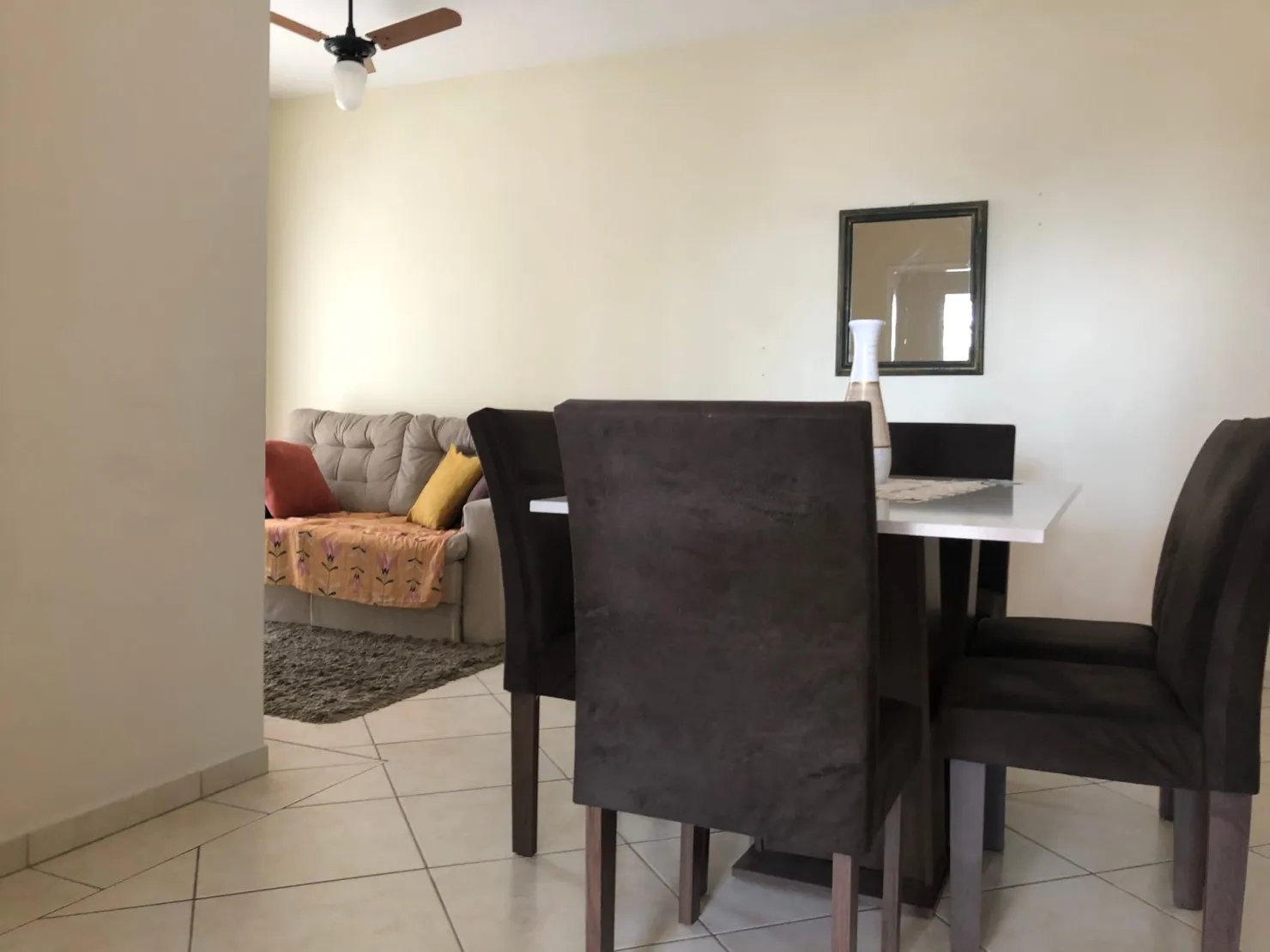 Imagem Apartamento à venda 2 Quartos, 1 Suite, 2 Vagas, 70M², São Benedito, Pindamonhangaba - SP | EDIFÍCIO VILA ROMANA