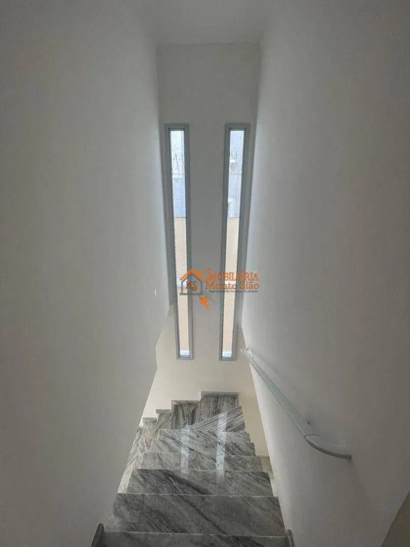 Imagem Sobrado com 3 dormitórios à venda, 105 m² por R$ 720.000,00 - Jardim Santa Cecília - Guarulhos/SP