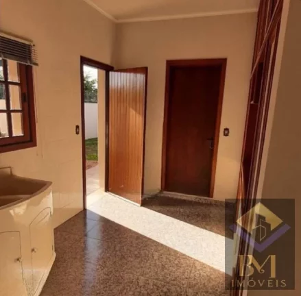 Imagem Casa lindíssima e confortável em alvenaria