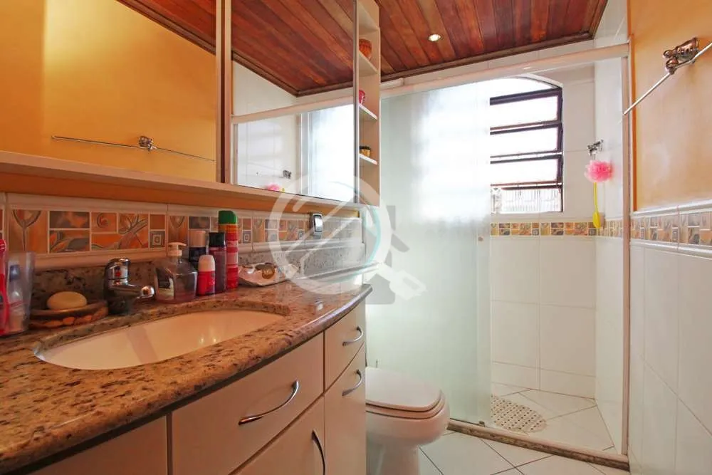 Imagem Você procura uma casa com estilo, próprio para o conforto e bem estar da sua família? Essa bela r...