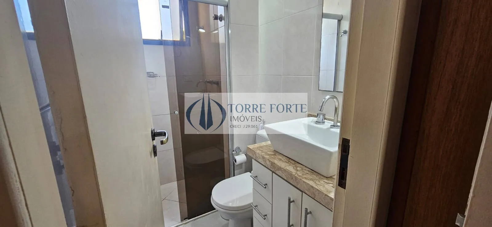 Imagem Ótimo apartamento 3 dormitórios, sala para 2 ambientes, cozinha, 1 vaga, ZN