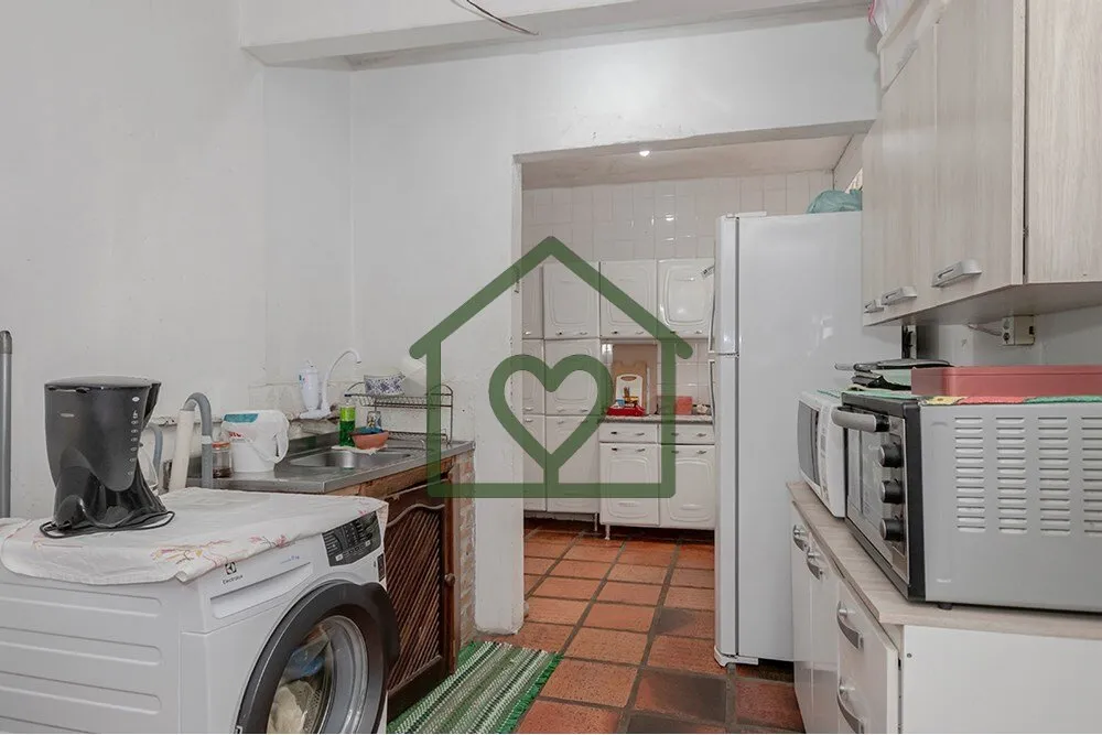 Imagem Descubra a sua próxima casa em Porto Alegre, localizada no encantador bairro de Santa Tereza. Esta ...