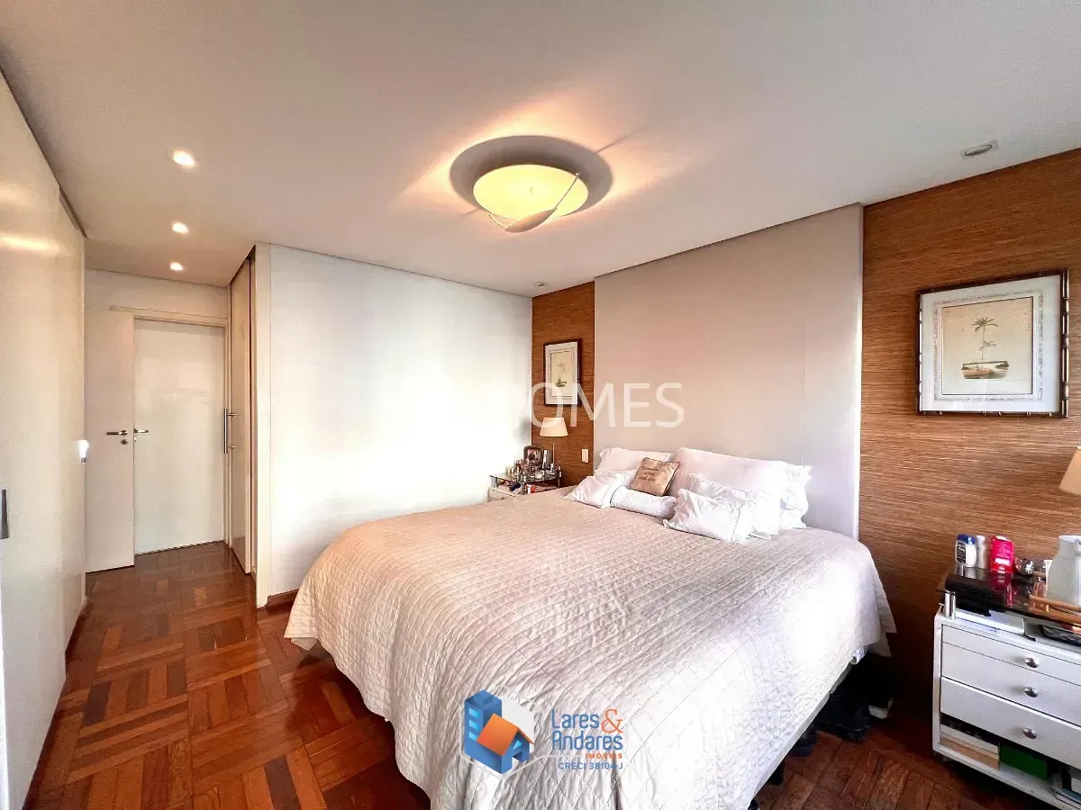Imagem Apartamento para venda em Jardim Paulistano com 3 quartos, sendo 1 suíte, 191m²