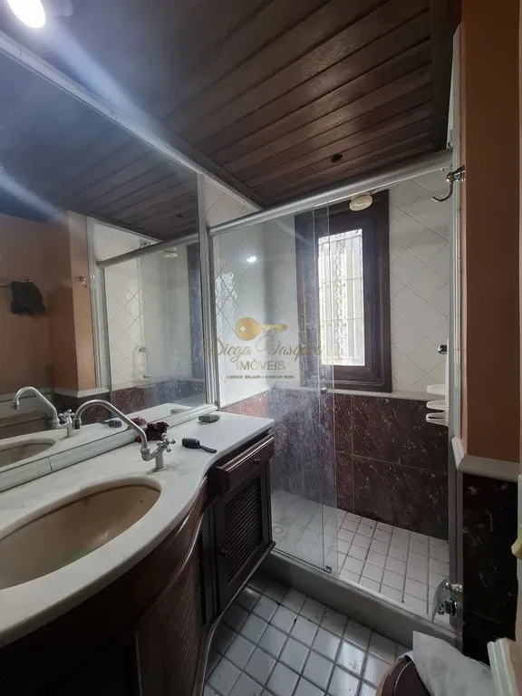 Imagem Casa em Condomínio para Venda em Teresópolis / RJ no bairro Green Valley