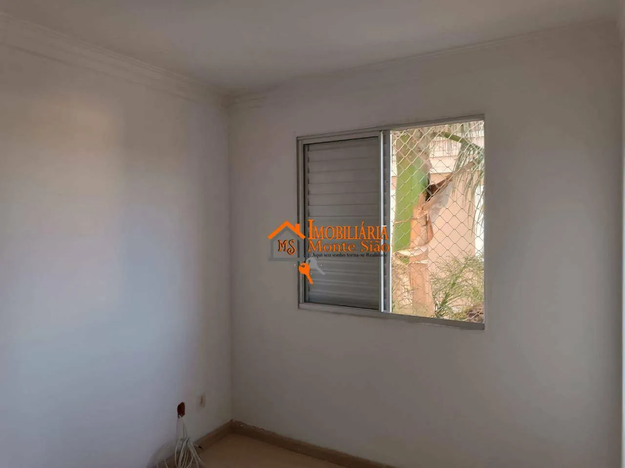Imagem Apartamento com 2 dormitórios à venda, 42 m² por R$ 240.000,00 - Água Chata - Guarulhos/SP