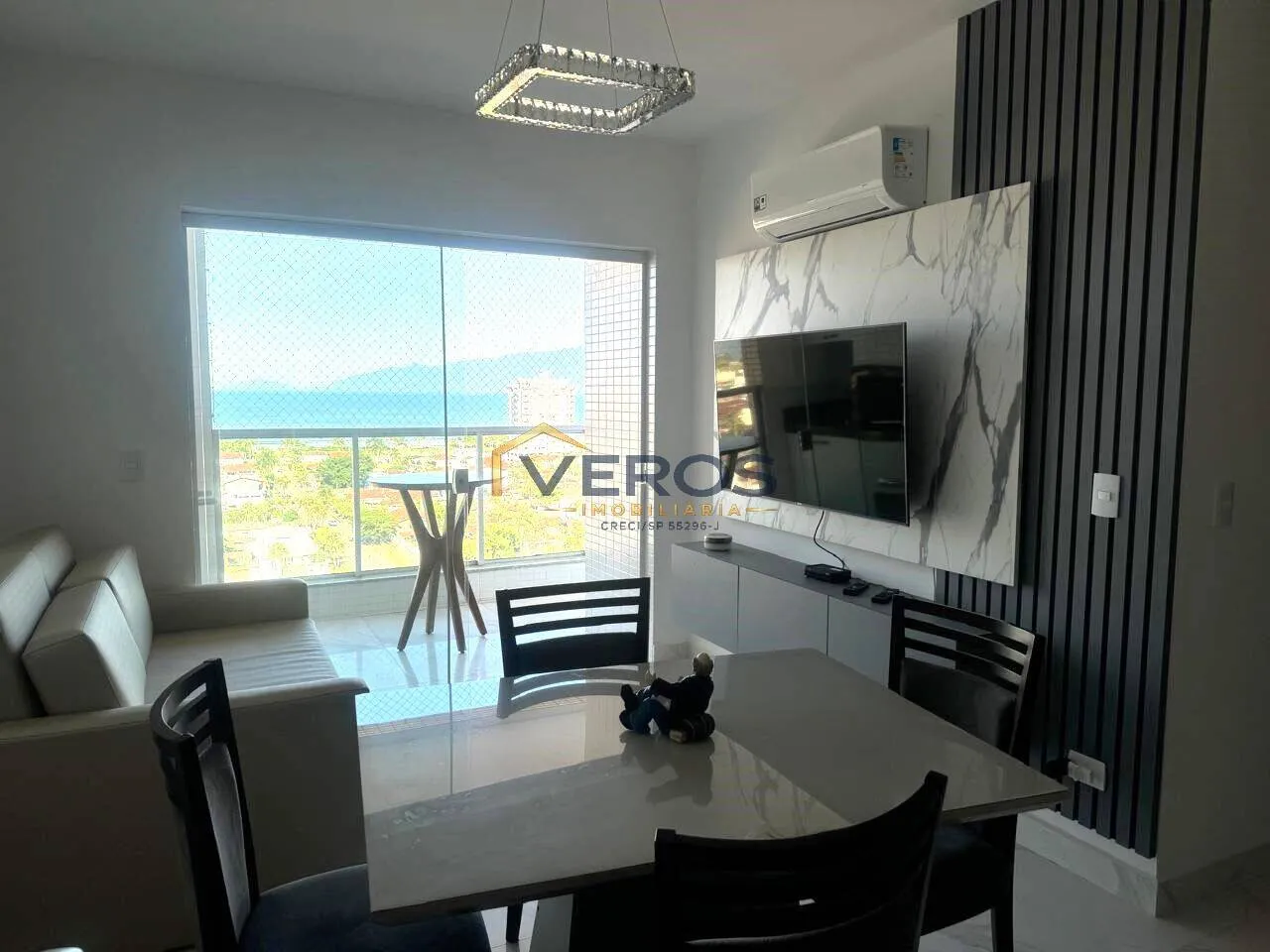 Foto do imóvel Apartamento com Vista para o Mar à Venda no Indaiá - Caraguatatuba/SP