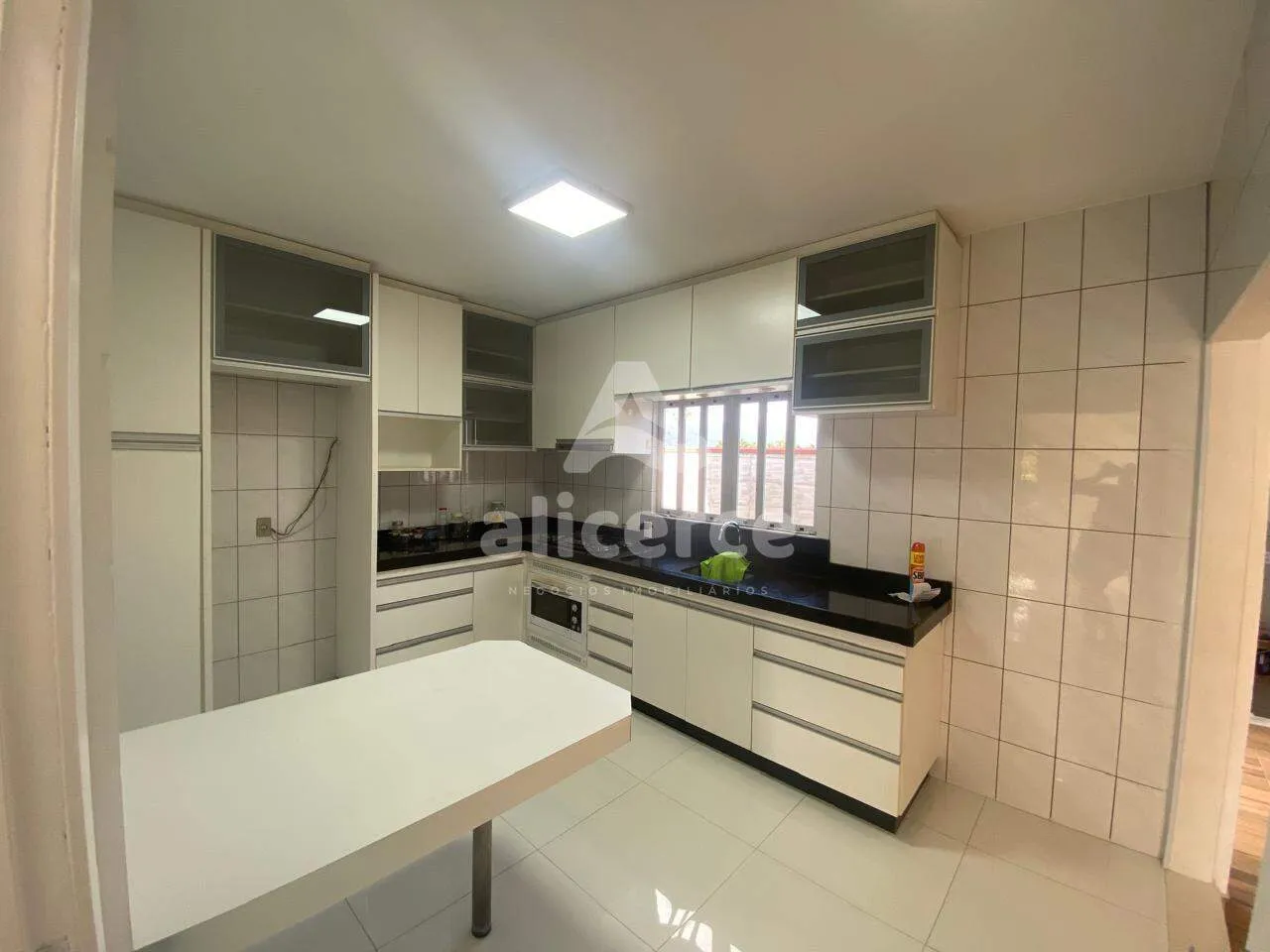 Imagem Casa à venda com 3 quartos 1 suíte, 174m² em Ponte do Imaruim Palhoça