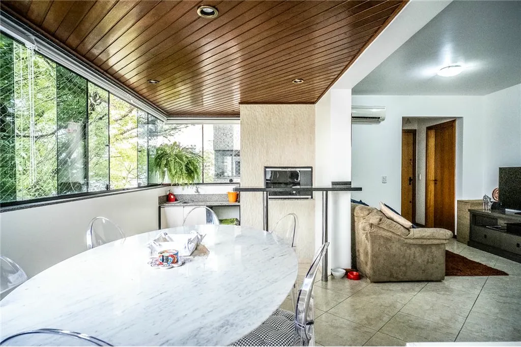 Apartamento em Petrópolis