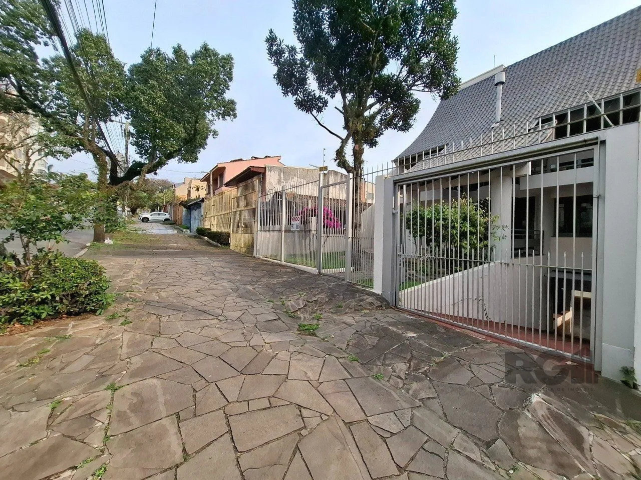 Imagem Casa com 537,00 m² com 04 dormitórios no Bairro Tristeza