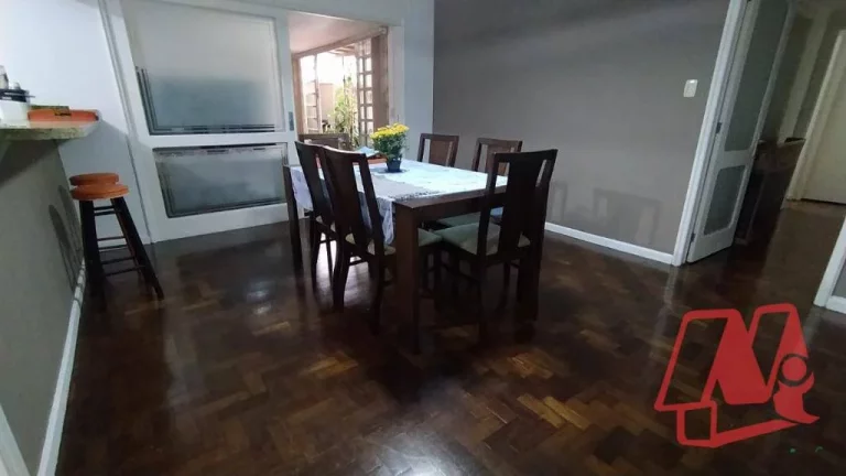 Imagem Térreo de 174 m² com 3 dormitórios, suite,1 vaga e pátio
