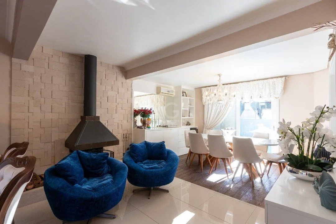Imagem Casa Condominio para Venda - 240m², 4 dormitórios, sendo 1 suites, 2 vagas - Ipanema