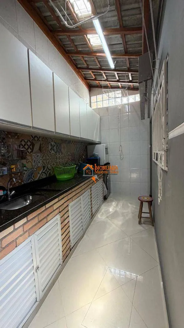 Imagem Sobrado com 3 dormitórios à venda, 150 m² por R$ 850.000,00 - Jardim Aida - Guarulhos/SP