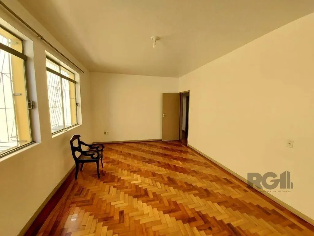 Imagem Excelente apartamento de 135m² com 5 dormitórios.