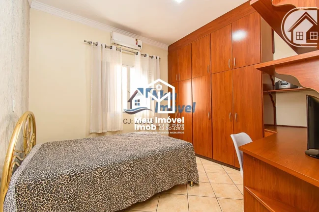 Imagem Colônia Agrícola Samambaia Casa 4 Quartos 3 Suíte 450m²