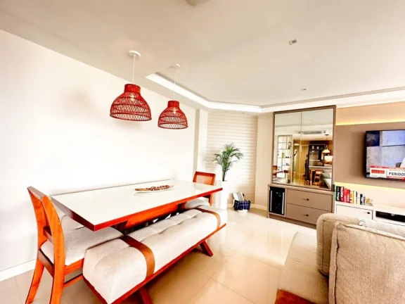 Imagem Apartamento beira mar com 3 dormitórios, sendo 1 suíte, finamente mobiliado e decorado no bairro Gravatá - Adriano Carpes Imóveis vende