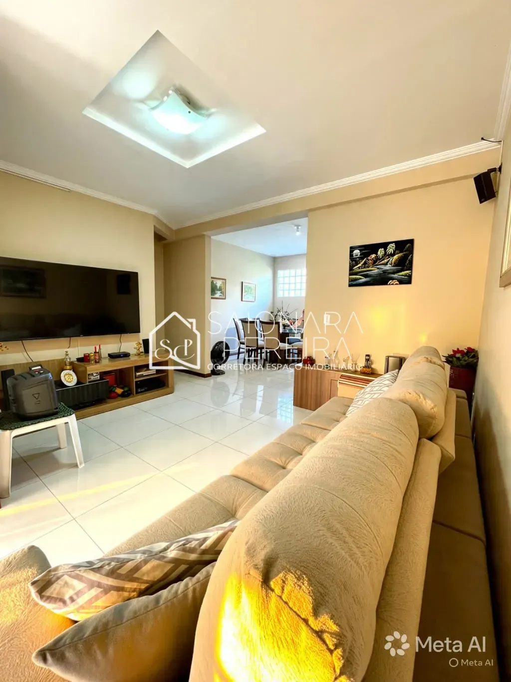 Imagem CASA RESIDENCIAL E COMERCIAL COM GALPÃO OTIMO PARA ESTACIONAMENTO, MORAR E TER SEU NEGOCIO NO MEMSO