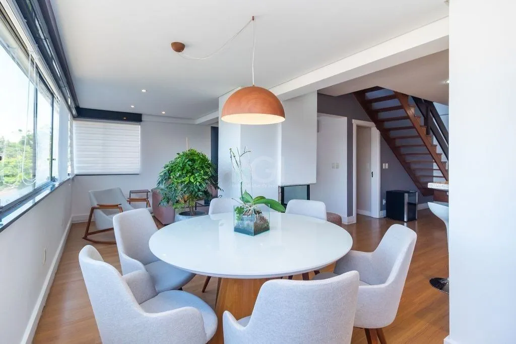 Imagem Cobertura 190m² - 2 suítes, espaço gourmet, terraço e 2 vagas de garagem