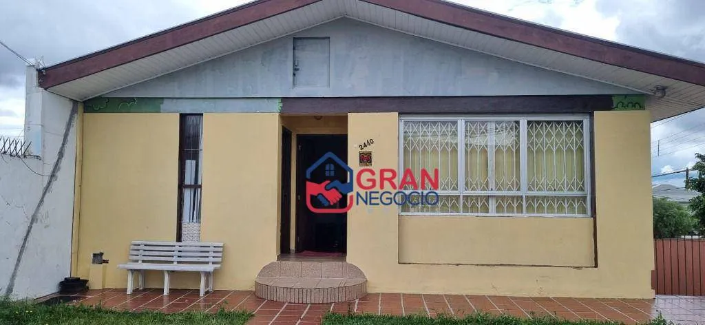 Imagem Casa espaçosa à venda - Novo Mundo Curitiba/PR