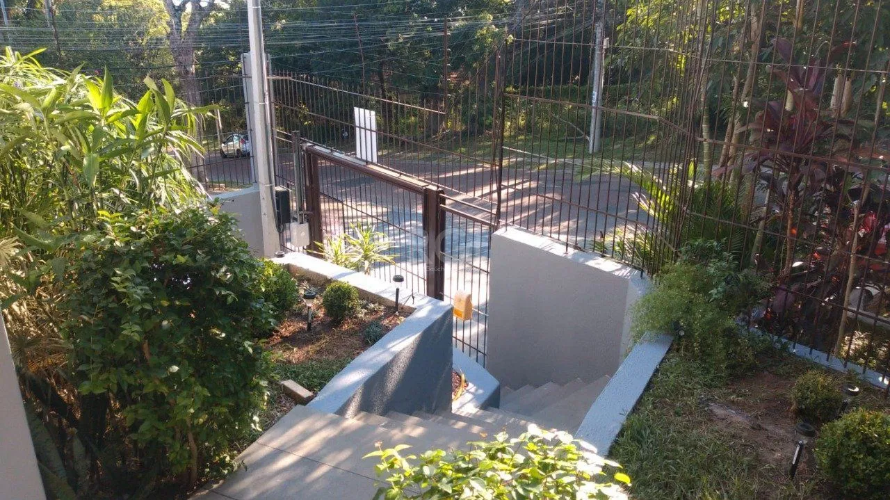 Imagem Casa para Venda - 204.81m², 4 dormitórios, sendo 1 suites, 2 vagas - Cristal