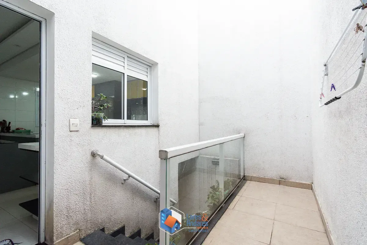 Imagem Casa para venda em Cambuci com 3 quartos, sendo 3 suítes, 187m²