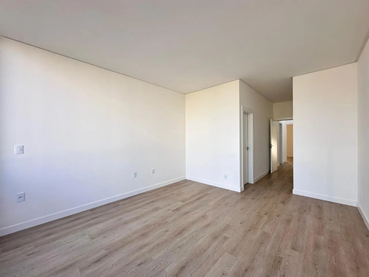 Imagem Casa à venda com 105m2 por R$ 1.000.000,00