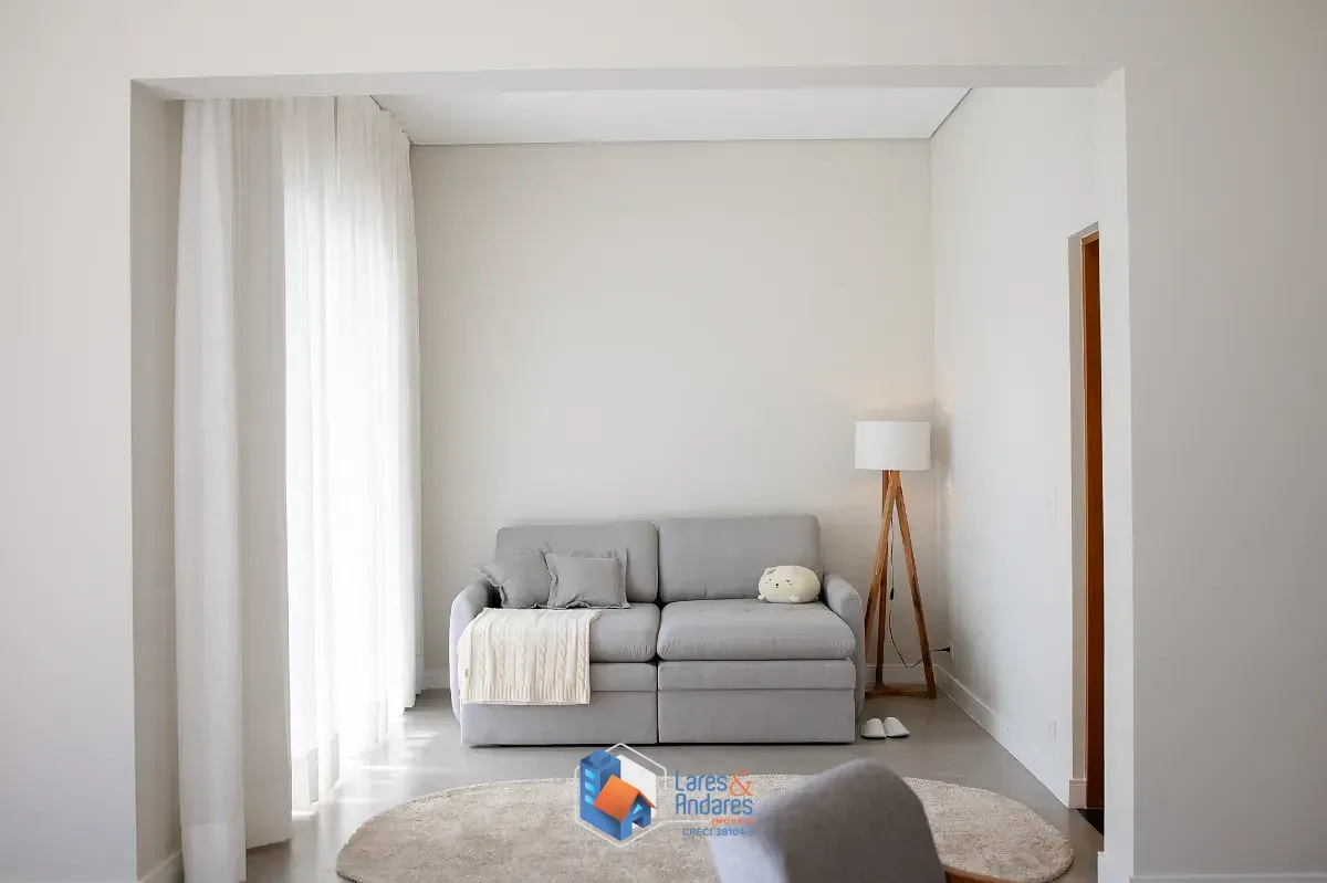 Imagem Casa no condomínio Chácara Jaraguá para venda com 2 quartos, sendo 2 suítes, 278m²