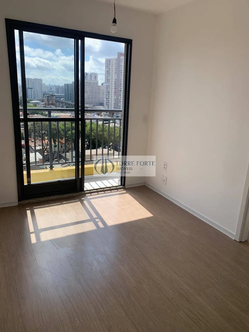 Foto do imóvel Apartamento com sacada ,2 dormitorios sem vaga no Parque Vila Prudente. em Rua José dos Reis