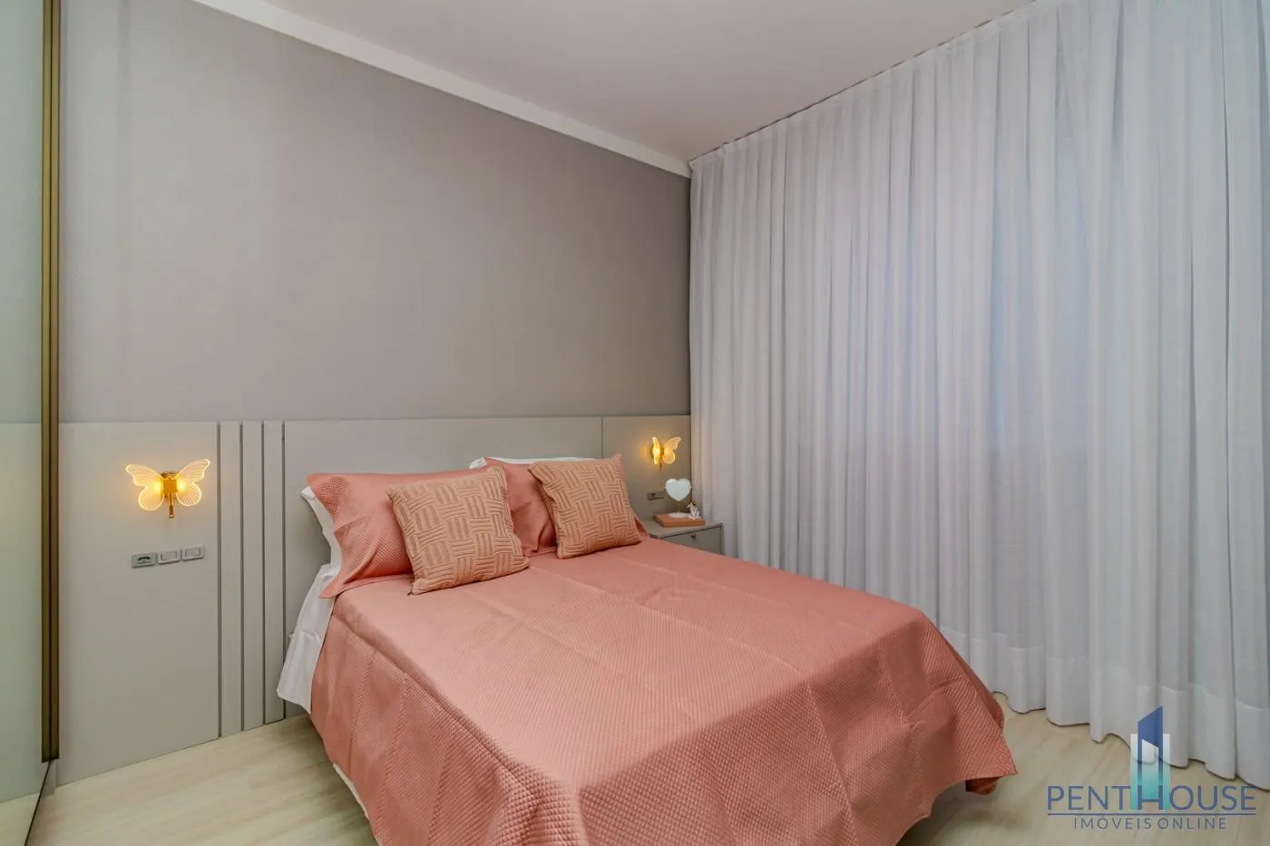 Imagem Apartamento Zona Central para Venda em Balneário Camboriú, CENTRO, 3 dormitórios, 1 suíte, 2 banheiros, 2 vagas