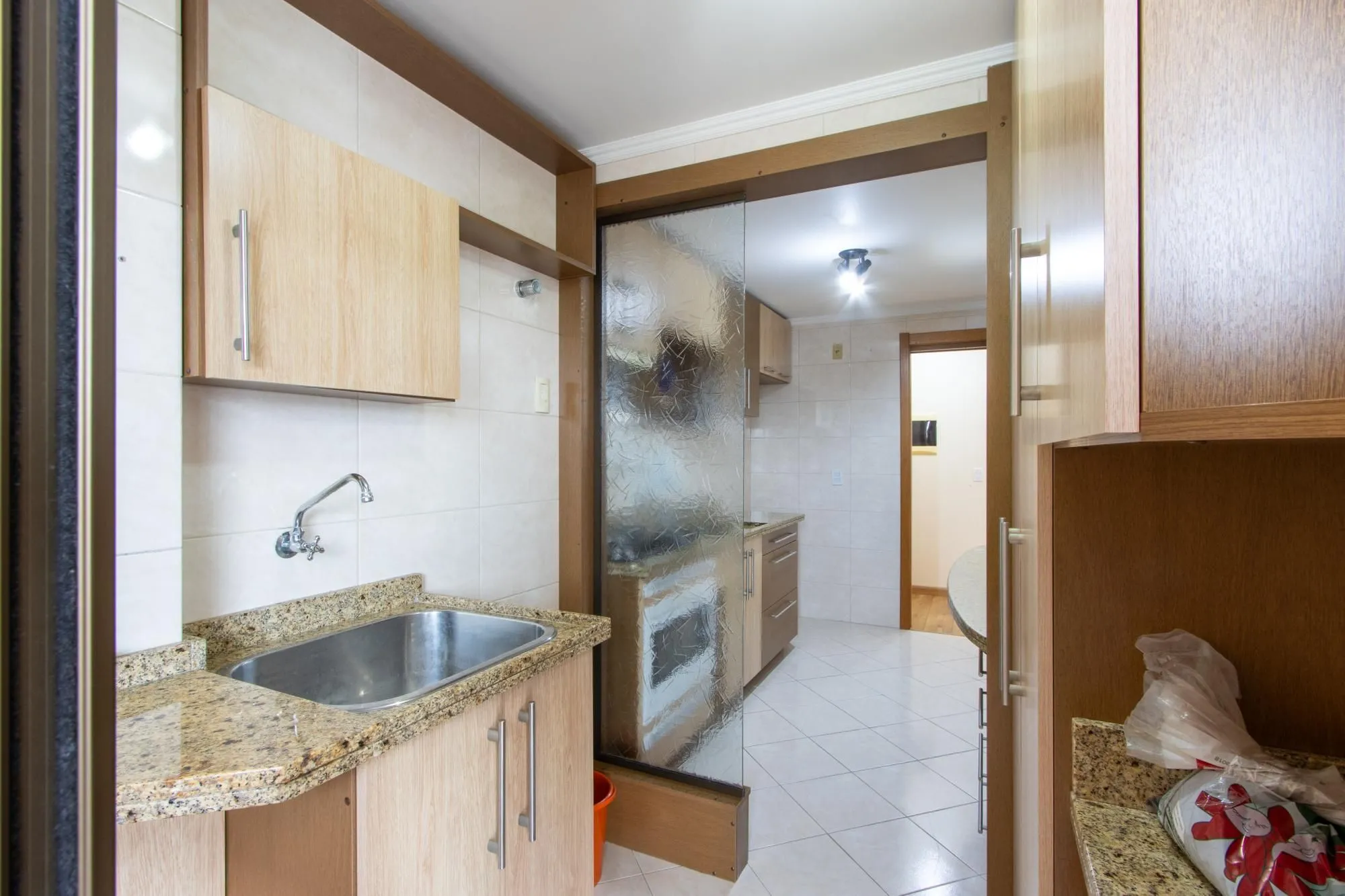 Imagem Apartamento para Venda - 93.43m², 3 dormitórios, 1 suite, 1 vaga - Teresópolis