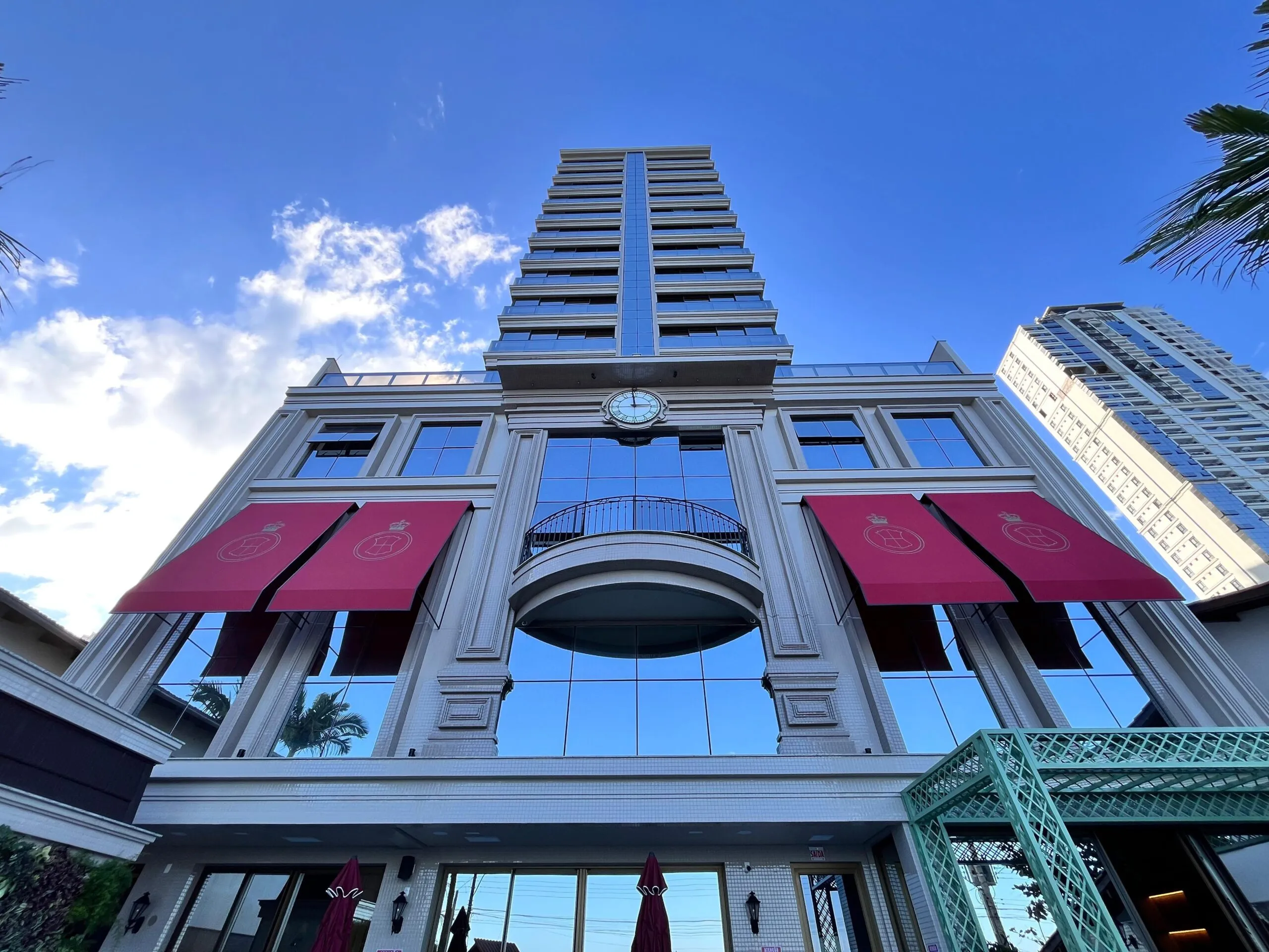 Foto do imóvel Apartamento com vista para o mar à venda com 185m2 por R$ 8.500.000,00