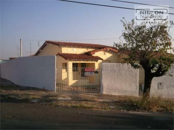Foto do imóvel Casa com 2 dormitórios para alugar, 80 m² por R$ 2.400,00/mês - Jardim Leonor - Campinas/SP