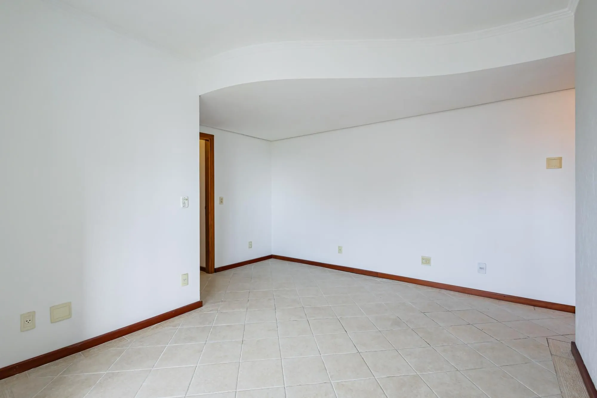 Imagem Colinas Garden Apartamento de 2 Dormitórios com Suíte e 2 Vagas no Bairro Passo d'Areia