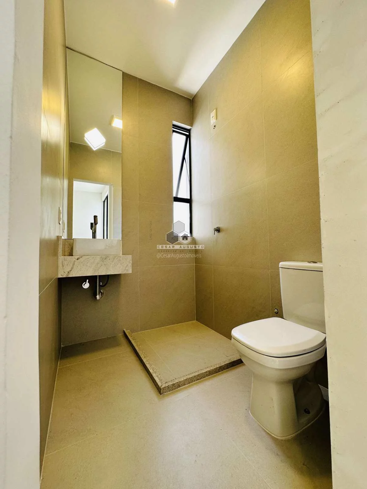 Imagem Jazz Exclusive - Casas duplex com 04 suítes no Eus?(C)bio