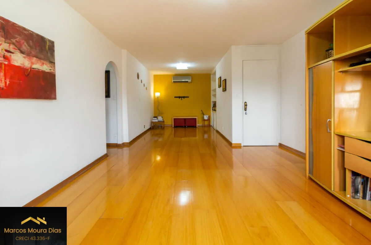 Foto do imóvel Apartamento 141 m²com 3 dormitórios (1 suíte) , 1 Vaga de garagem, Sumaré. Edifício com Gerador