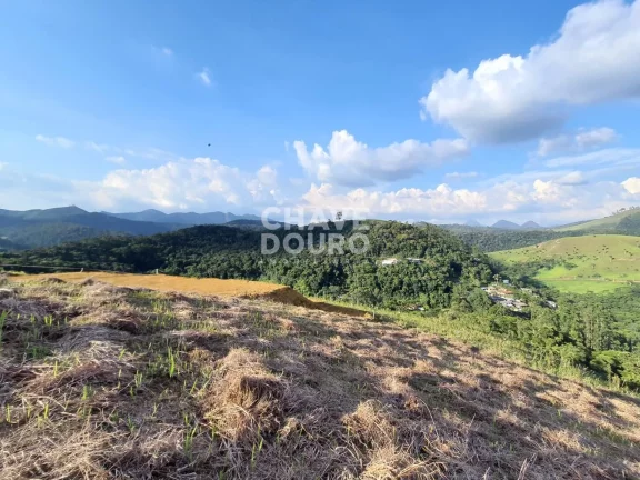 Imagem Terreno em condomínio, com 738 m² e vistas cinematográficas para as montanhas!