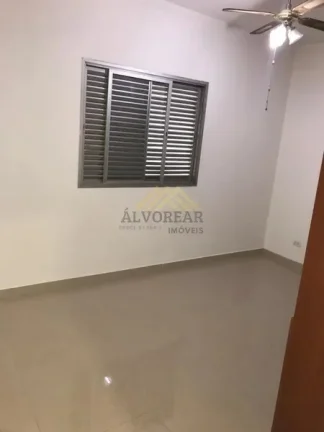 Imagem Sobrado Espaçoso à Venda na Vila Gumercindo