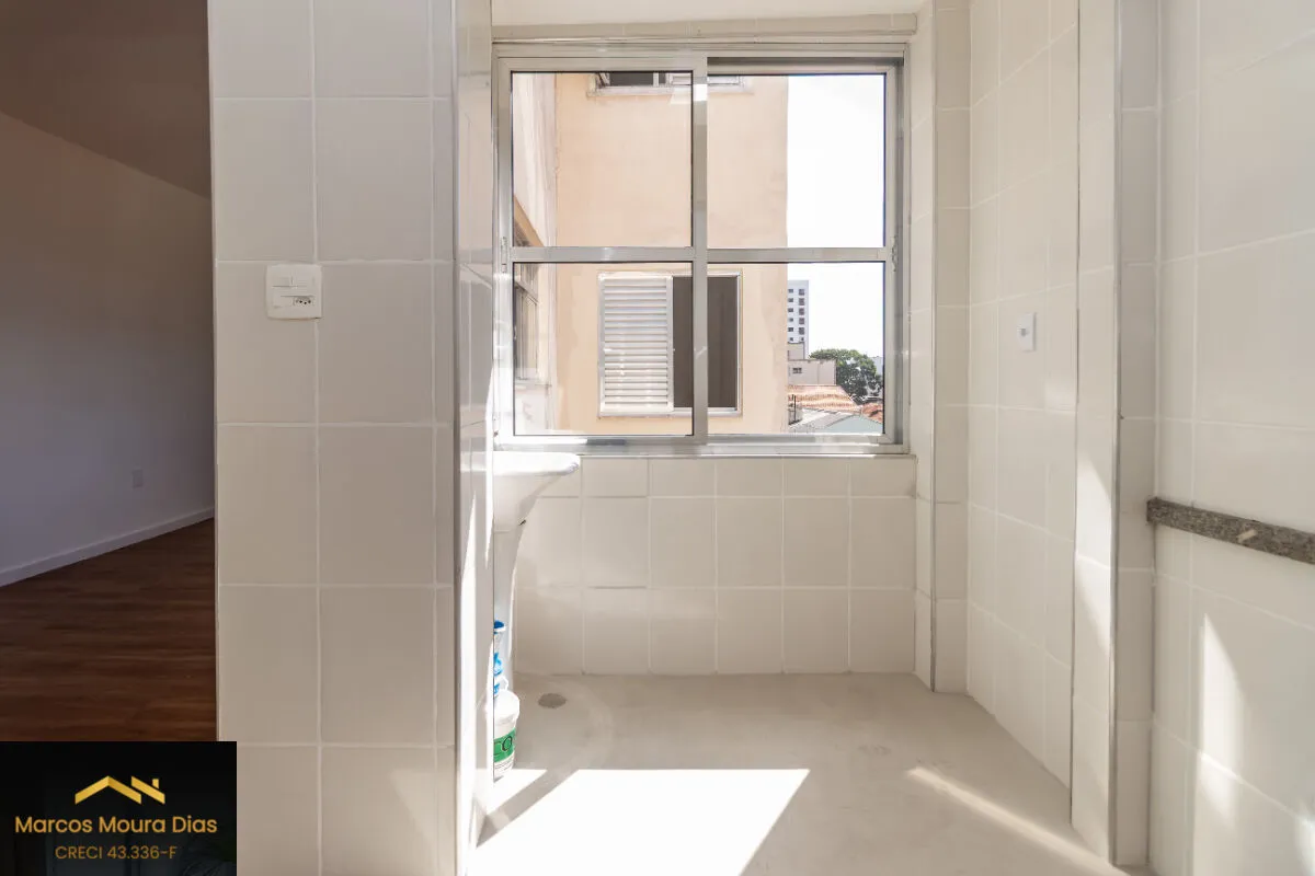 Imagem Apartamento REFROMADO em Perdizes com 2 Dormitórios