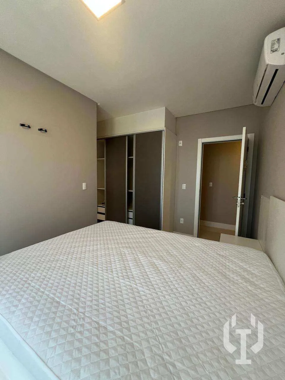 Imagem Apartamento para alugar em Itapema, Meia praia, com 3 quartos, 159m2