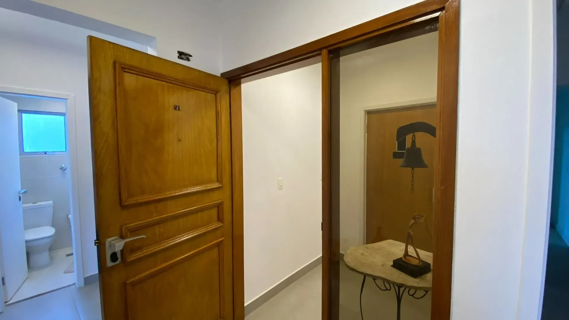Imagem Apartamento com 3 Quartos à Venda, 240 m² em Pompéia - Santos