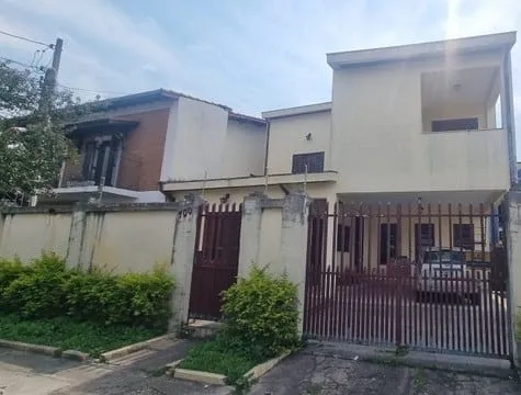 Imagem Sobrado à venda - 4 dormitórios (1 Suite)
