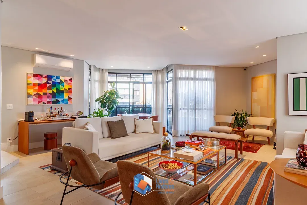 Foto do imóvel Apartamento para venda em Real Parque com 3 quartos, sendo 3 suítes, 289m² em Rua Camillo Nader