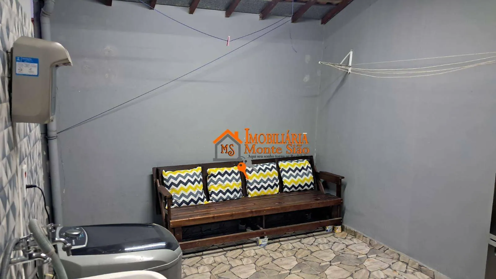 Imagem Casa com 2 dormitórios à venda, 59 m² por R$ 385.000,00 - Jardim Guilhermino - Guarulhos/SP