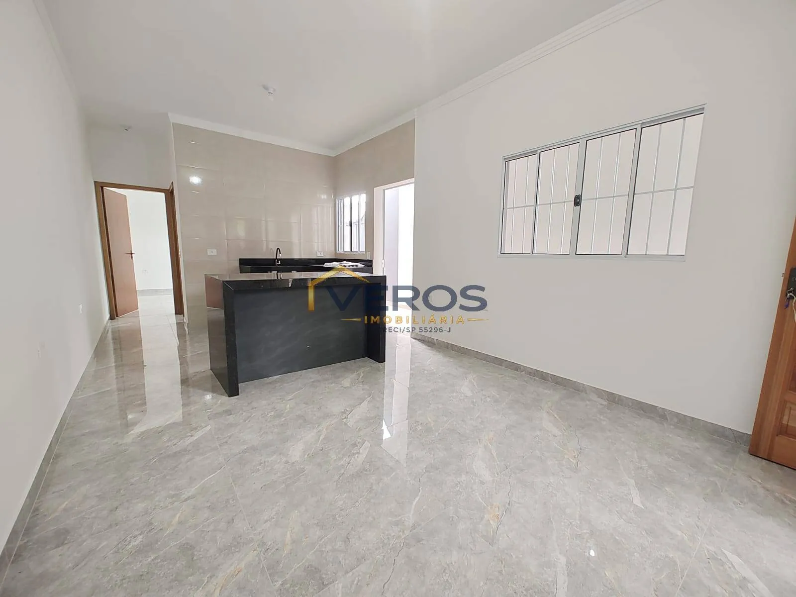 Imagem Casa nova 02 quartos venda na praia Massaguaçu em Caraguatatuba