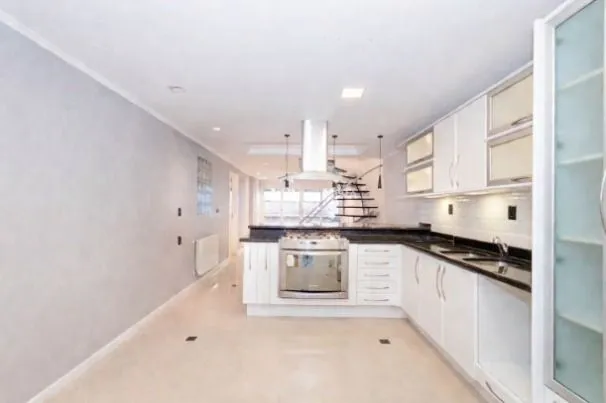 Imagem Apartamento à venda em Porto Alegre, Auxiliadora, com 1 quarto, 120m2
