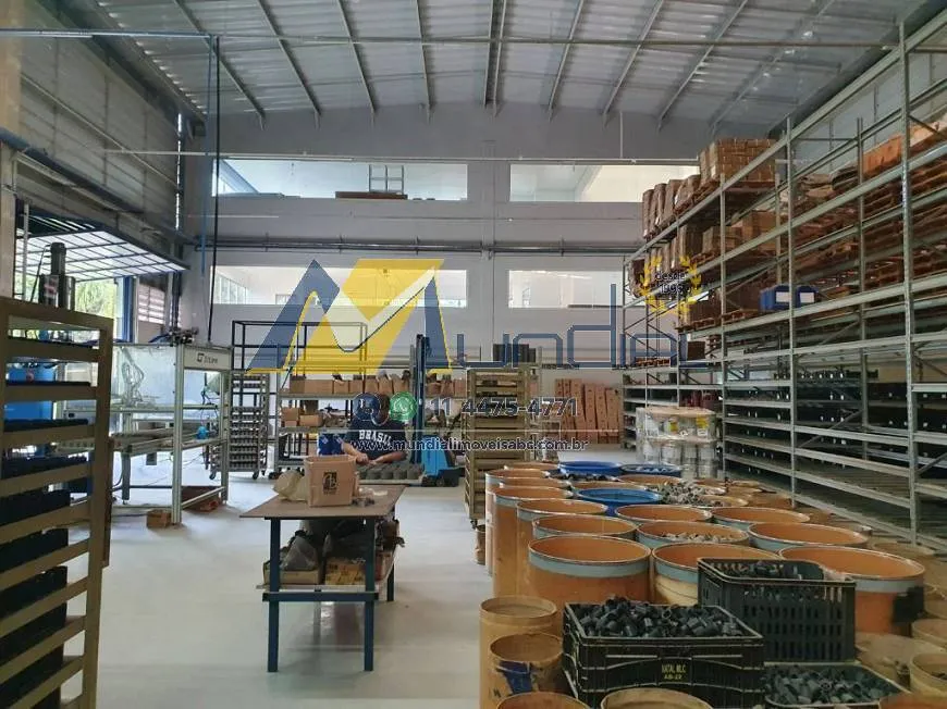 Imagem Galpão para Venda com 2489m², 2 salas e 5 vagas!!!